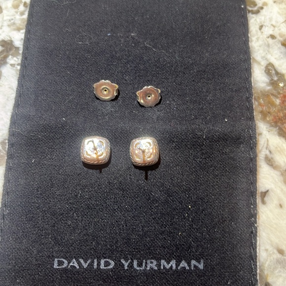 David Yurman Petite Albion Stud Earrings - Picture 7 of 12